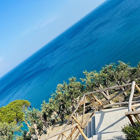 Hotel Eufonia Del Mare Finale Ligure Exterior foto